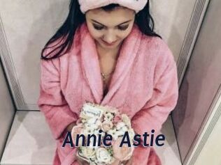 Annie_Astie