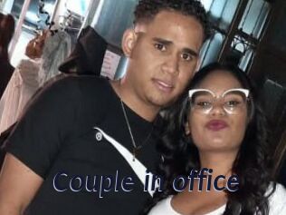 Couple_in_office