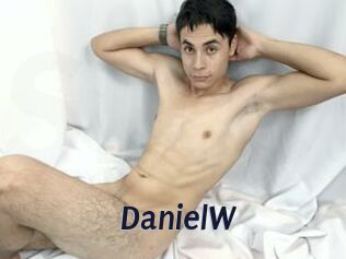 DanielW
