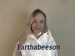 Earthabeeson