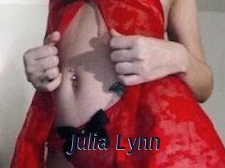 Julia_Lynn