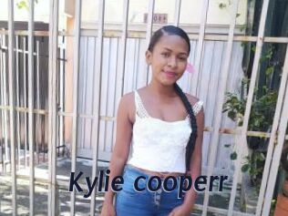 Kylie_cooperr