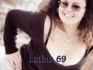 Latina_69