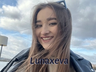 Lunaxeva