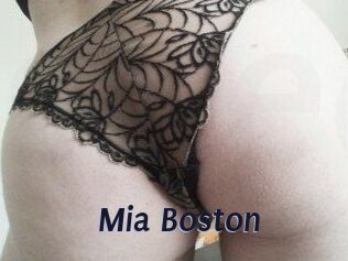 Mia_Boston