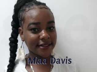 Miaa_Davis