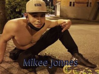 Mikee_Jonnes