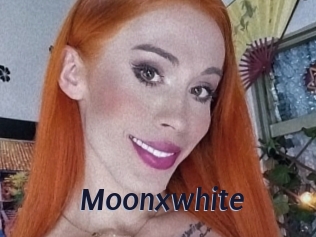 Moonxwhite