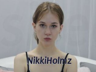 NikkiHolmz