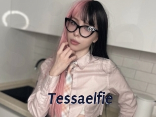 Tessaelfie