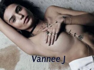 Vannee_J